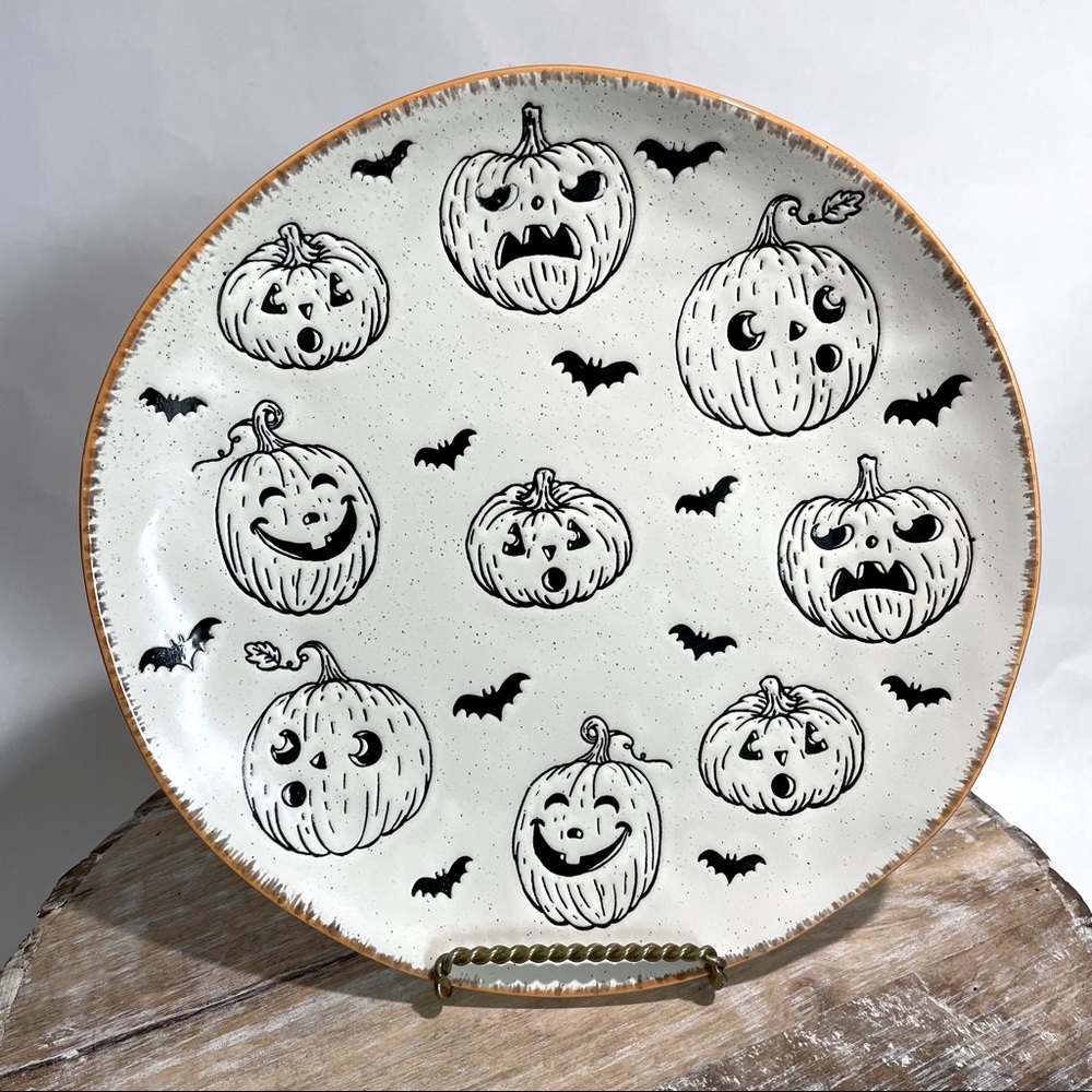 Spooky Pumpkin and Bat Dinner Plate
